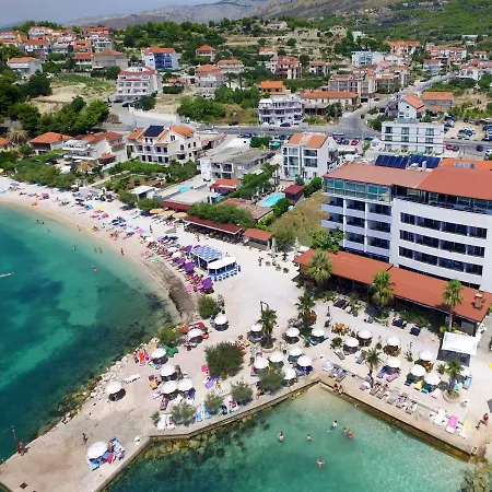 San Antonio 4*