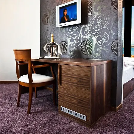 Hotel San Antonio Podstrana