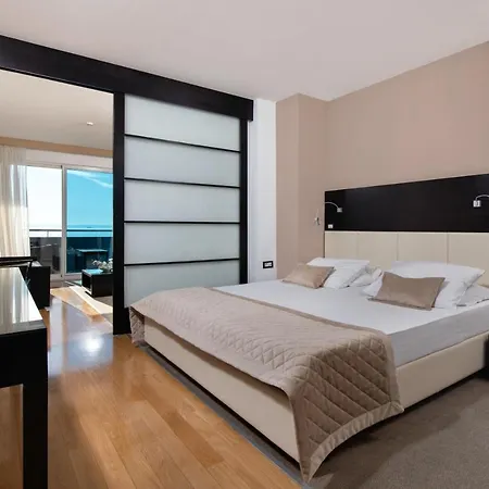 San Antonio Hotel