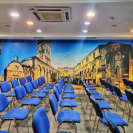 San Antonio Hotel 4*