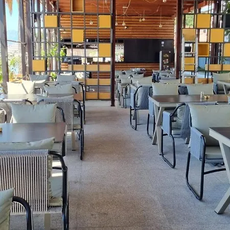 San Antonio Hotel Podstrana