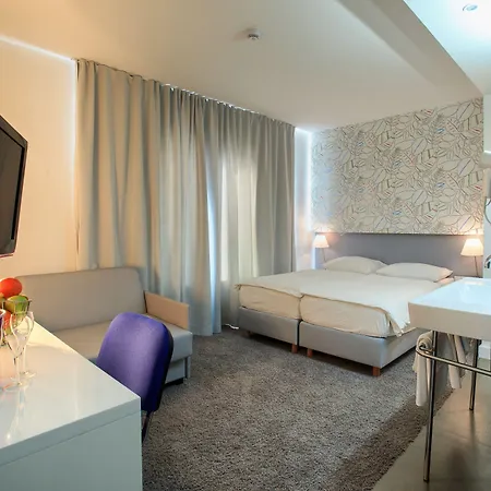 San Antonio Hotel Podstrana