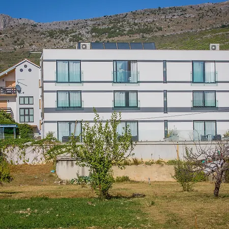 San Antonio 4* Podstrana
