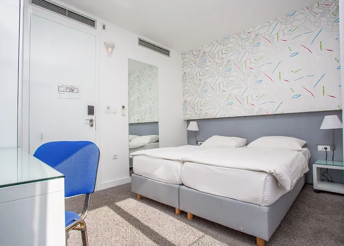 San Antonio Hotel 4*