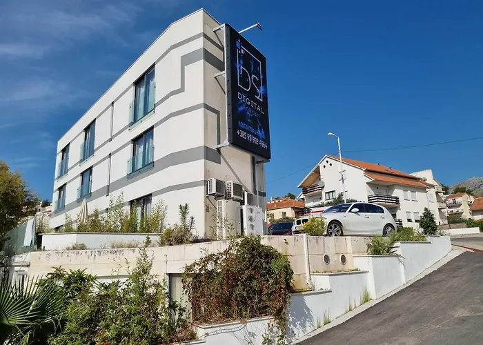San Antonio 4* Podstrana