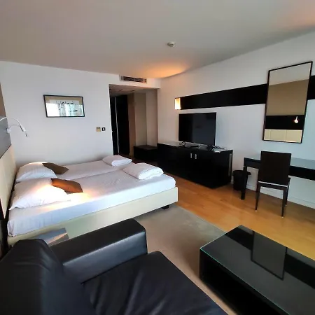 San Antonio 4*
