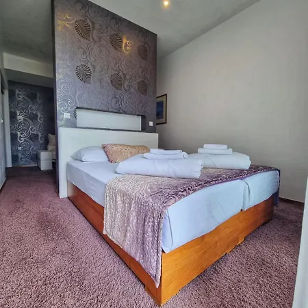 San Antonio 4*