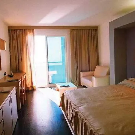 San Antonio 4*