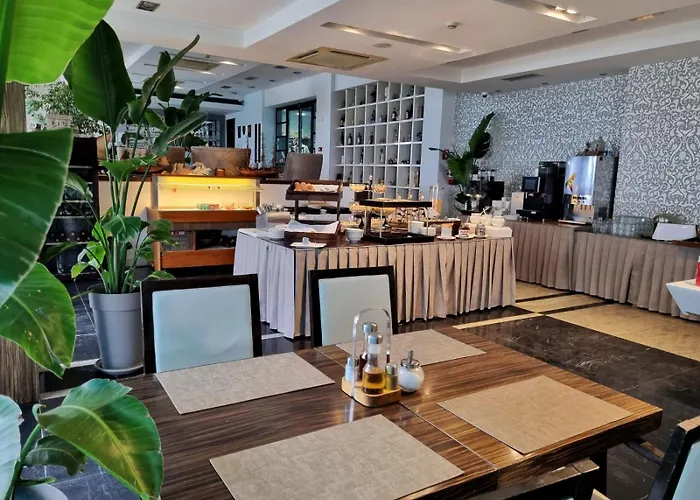 Otel San Antonio Podstrana