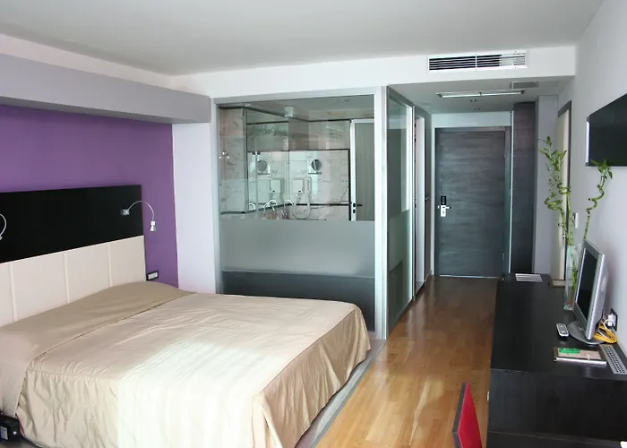 מלון San Antonio 4*